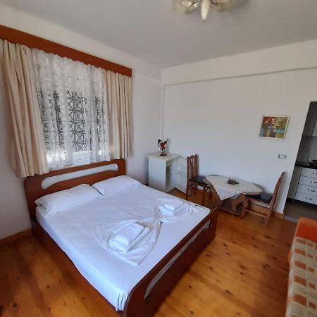 Rey Garden Villa Vlorë Eksteriør billede